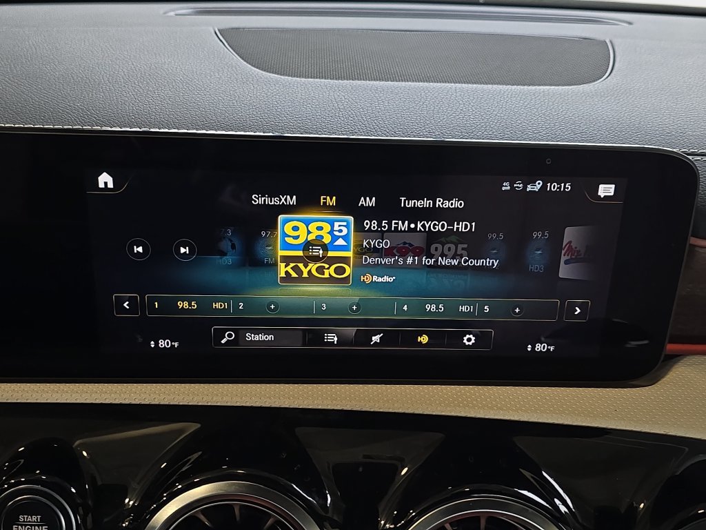 Used 2023 Mercedes-Benz CLA 250 4MATIC image 23
