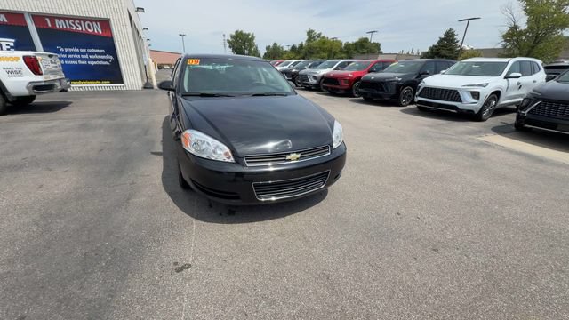 Used 2009 Chevrolet Impala LT FWD image 3