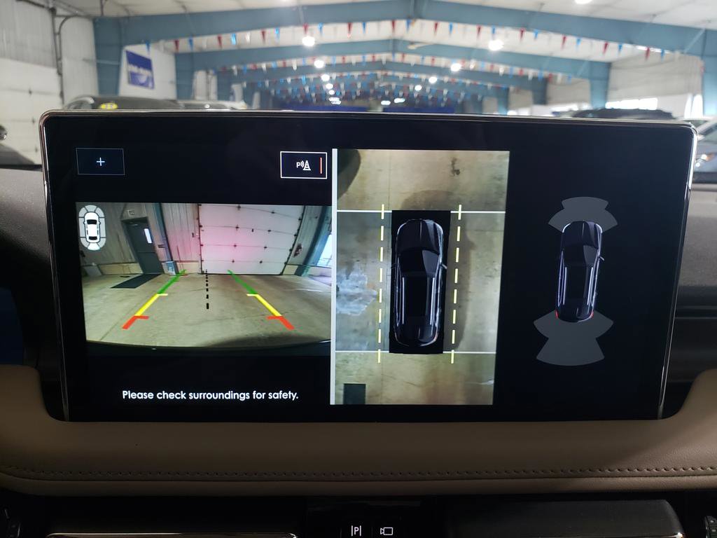 Used 2023 Lincoln Nautilus Reserve w/ Equipment Group 202A image 19