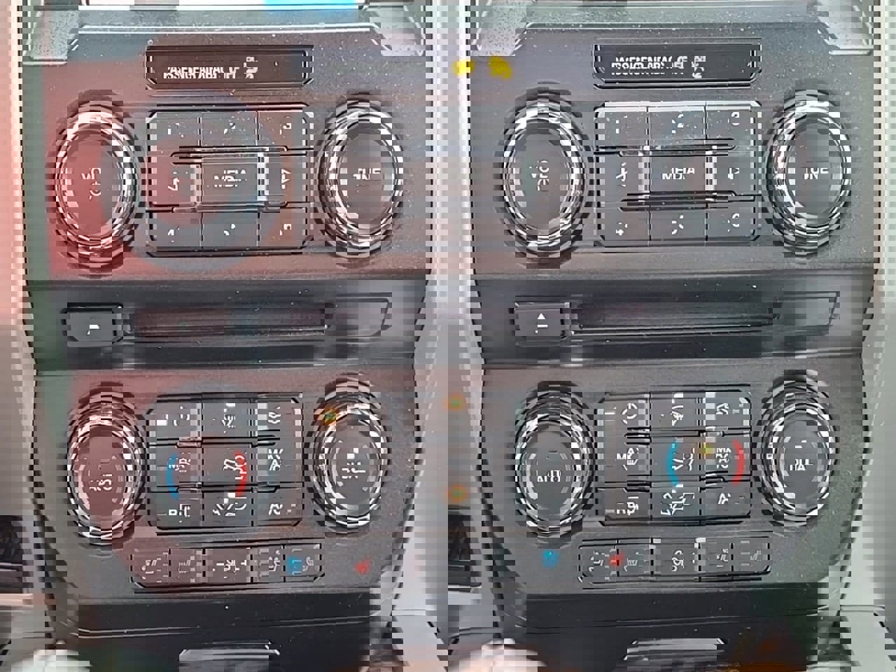 Used 2018 Ford F150 Lariat w/ Equipment Group 501A Mid image 20