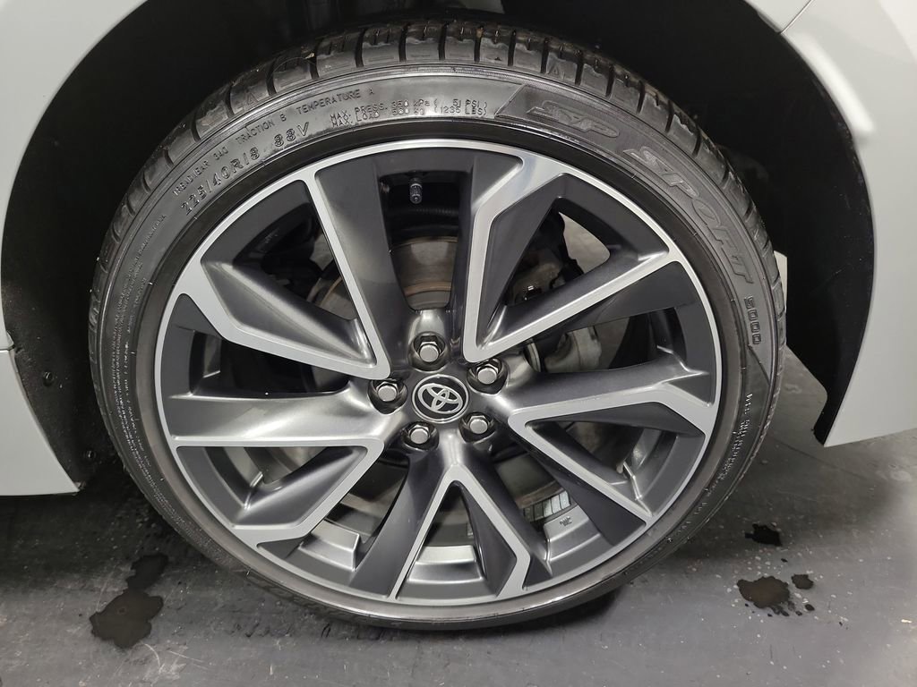 Used 2021 Toyota Corolla XSE image 10