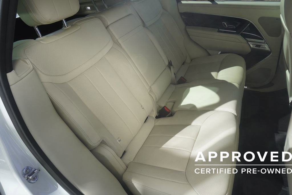 Used 2023 Land Rover Range Rover SE image 27