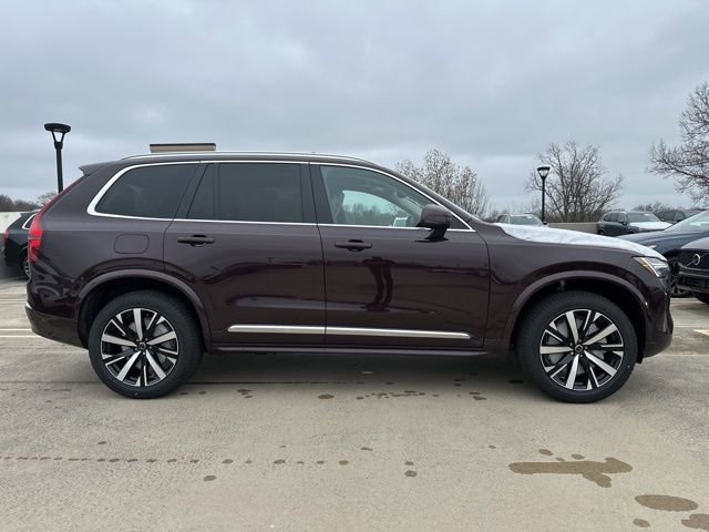 New 2026 Volvo XC90 B5 Core w/ Protection Package Premier image 8