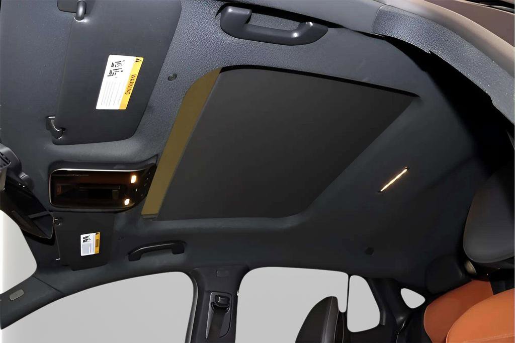 Used 2024 Mercedes-Benz GLC 300 4MATIC image 24