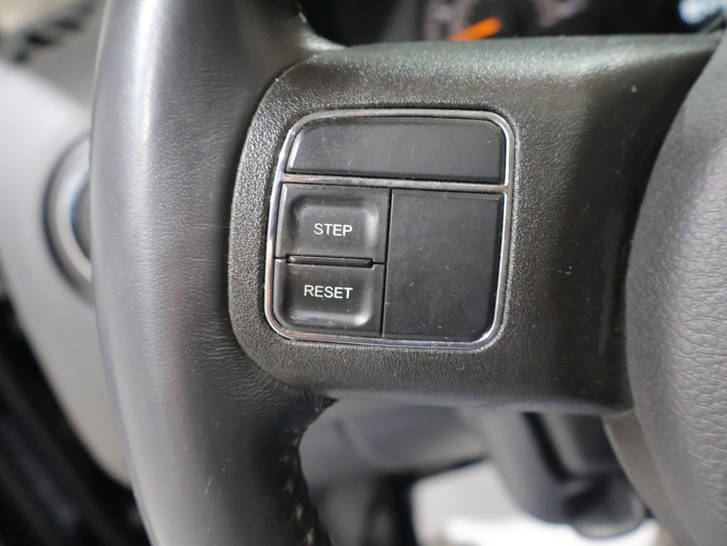 Used 2016 Jeep Patriot High Altitude AWD/4WD image 27