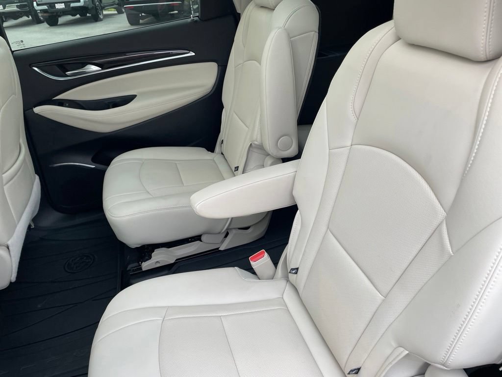 Used 2024 Buick Enclave Premium w/ Experience Buick Package FWD image 29
