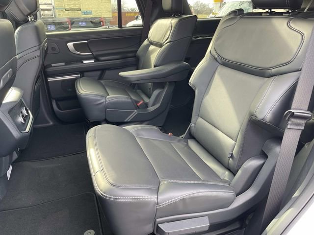 New 2026 Ford Expedition Platinum w/ Stealth Performance Package image 18