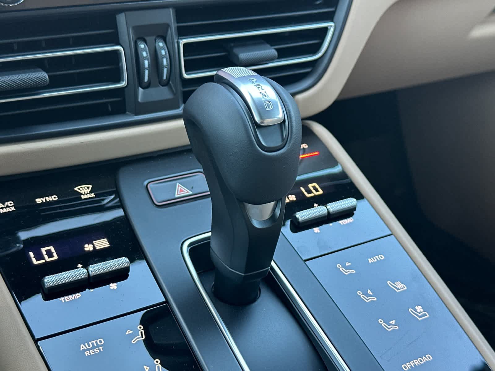New 2026 Porsche Macan AWD/4WD image 25