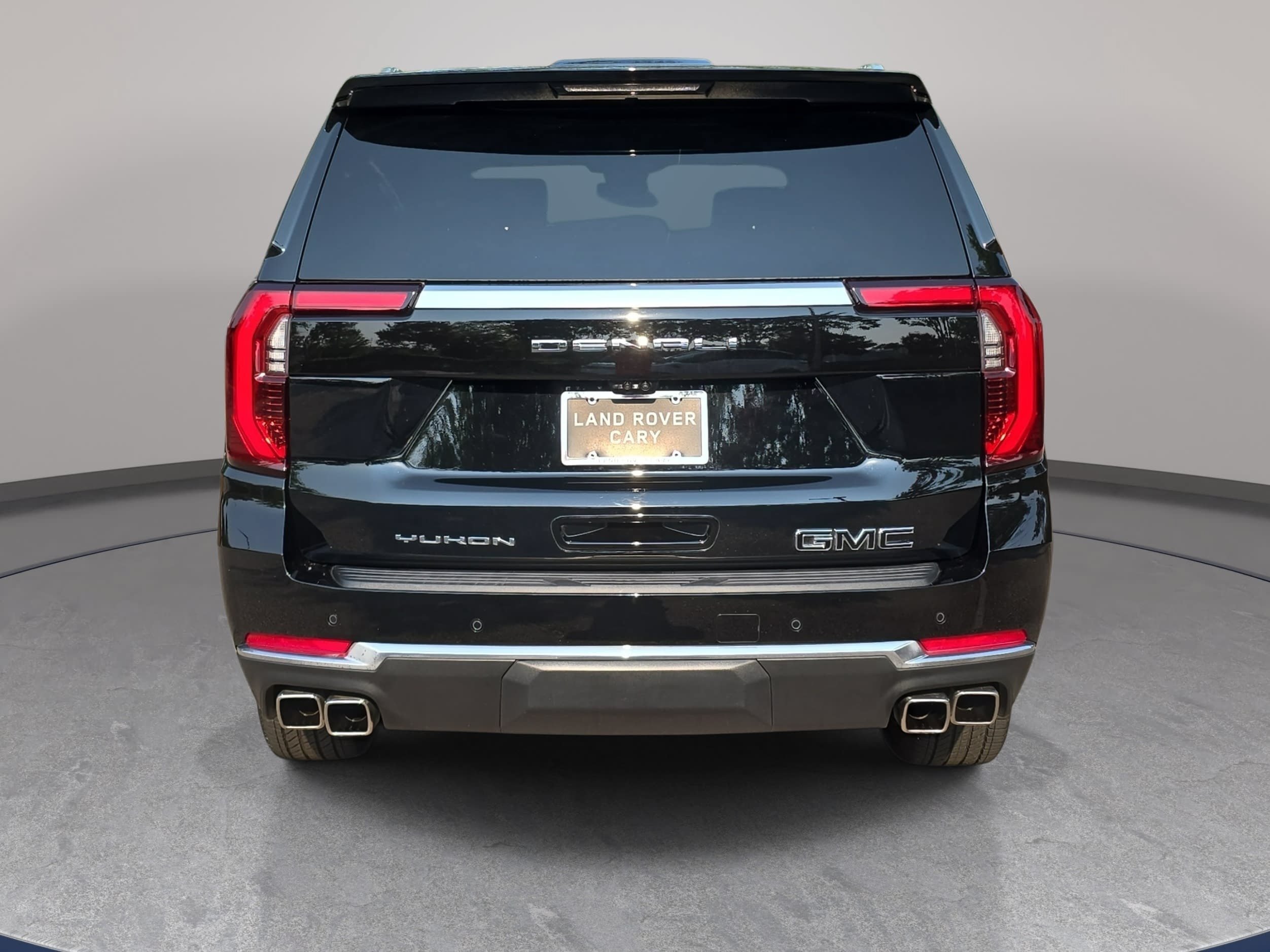 Used 2025 GMC Yukon Denali w/ Denali Reserve Package AWD/4WD image 6