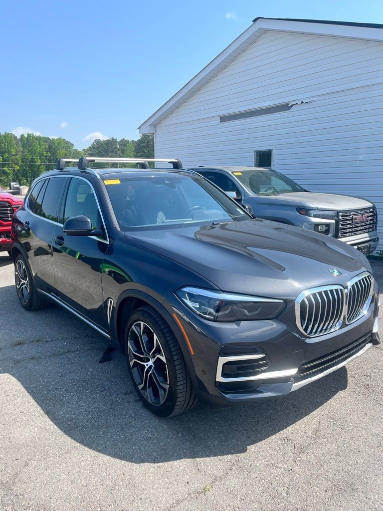 Used 2023 BMW X5 xDrive40i w/ Premium Package AWD/4WD image 23