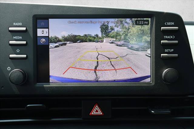 Used 2025 Hyundai Elantra Sport FWD image 18