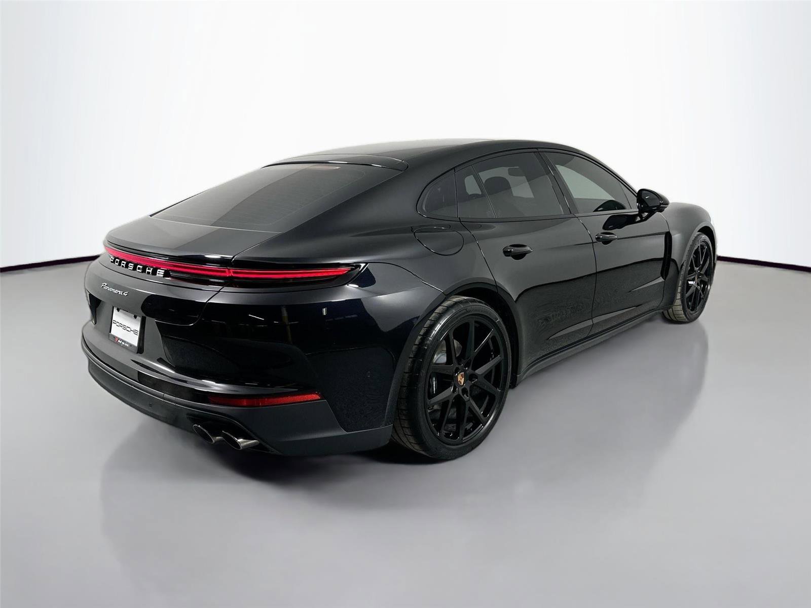 Used 2026 Porsche Panamera 4 AWD/4WD image 7