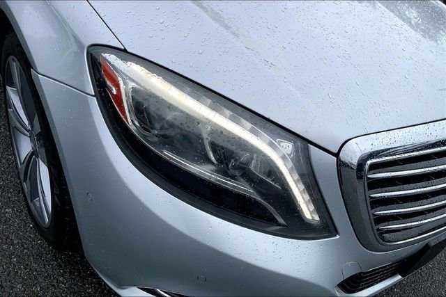 Used 2016 Mercedes-Benz S 550 4MATIC Sedan image 24