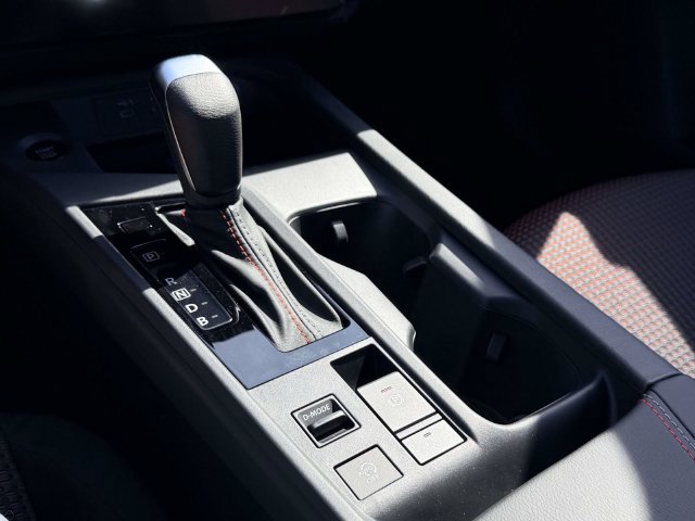 New 2027 Nissan Sentra SR w/ Floor Mat Package FWD image 22