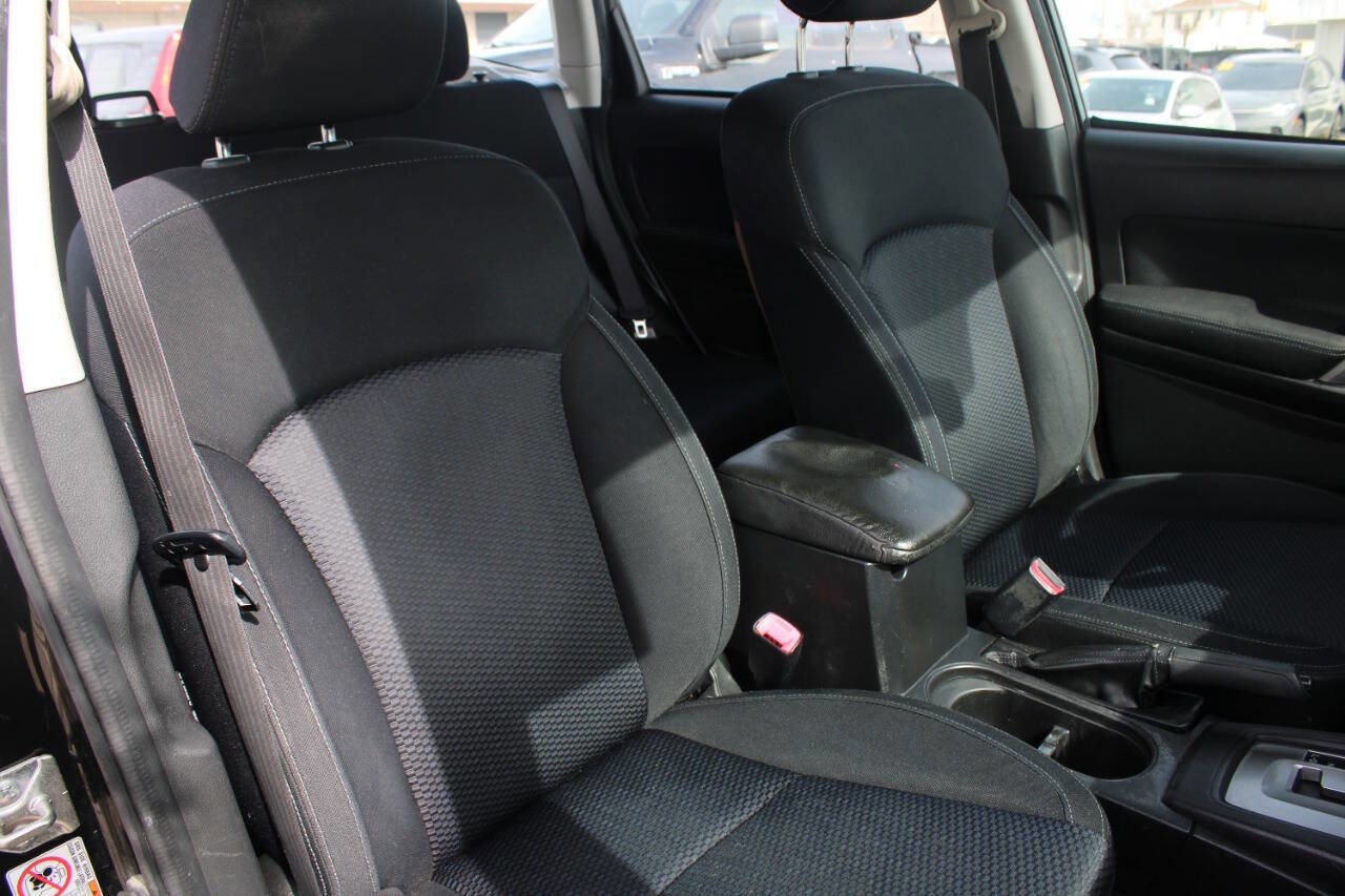 Used 2014 Subaru Forester 2.5i image 15