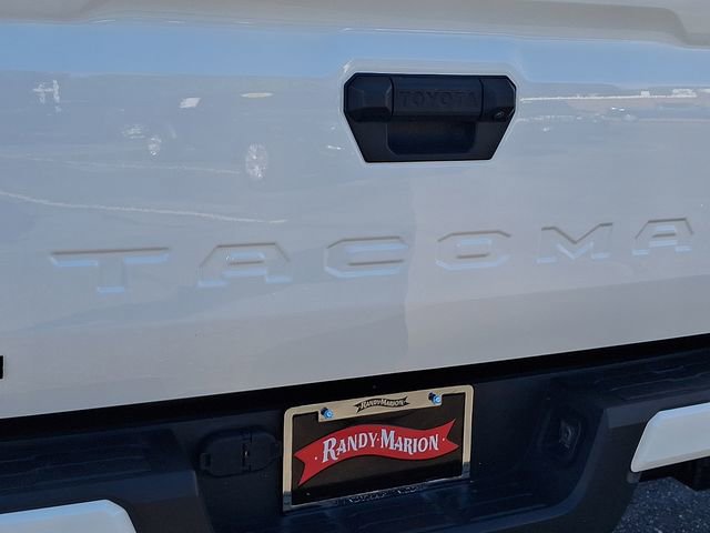 Used 2024 Toyota Tacoma TRD Off-Road AWD/4WD image 30