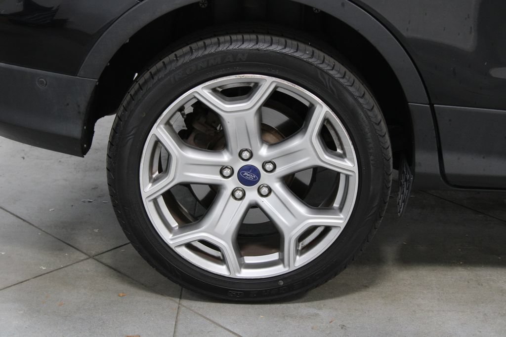 Used 2017 Ford Escape Titanium w/ Equipment Group 301A FWD image 13