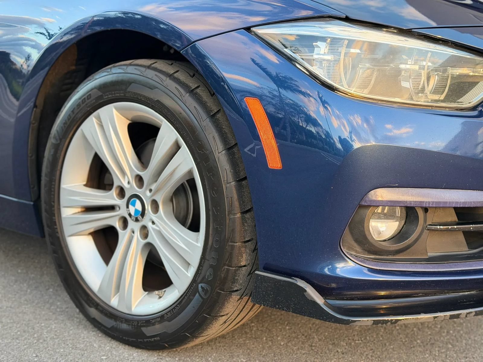 Used 2018 BMW 330i xDrive Sedan AWD/4WD image 17