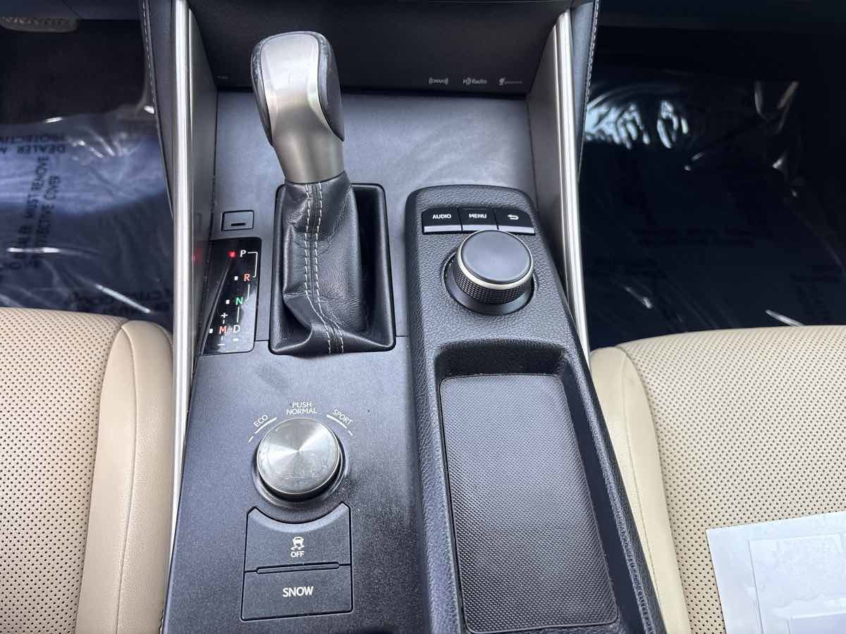 Used 2015 Lexus IS 250 image 27
