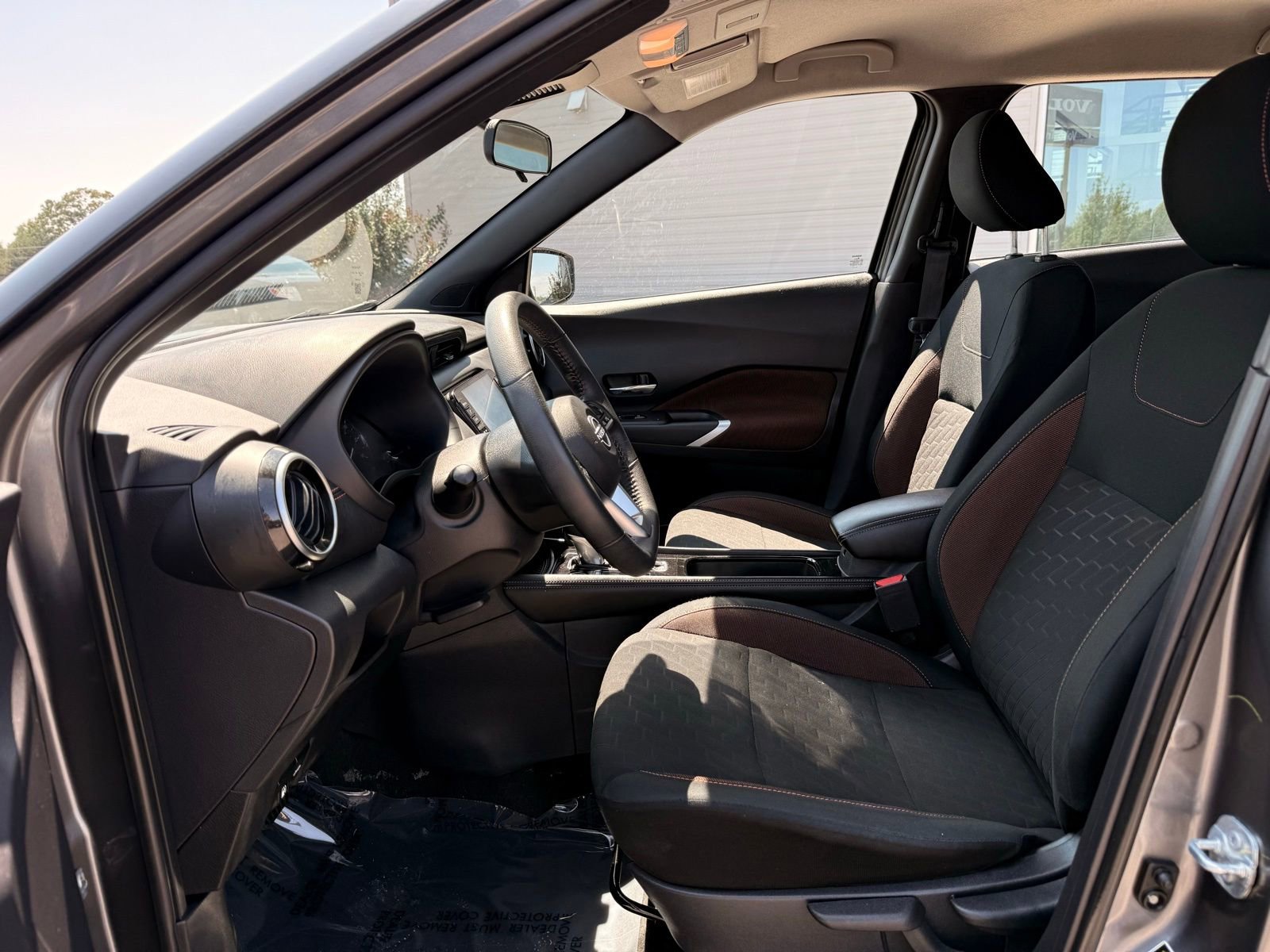 Used 2024 Nissan Kicks SR image 13