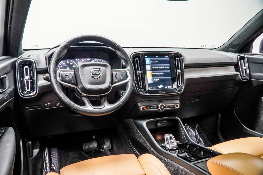 Used 2021 Volvo XC40 T5 Inscription w/ Climate Package AWD/4WD image 7