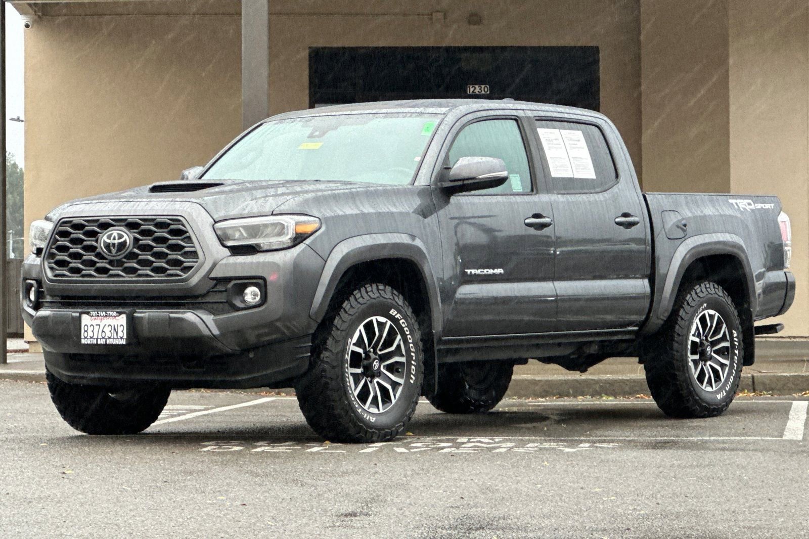 Used 2023 Toyota Tacoma TRD Sport image 8
