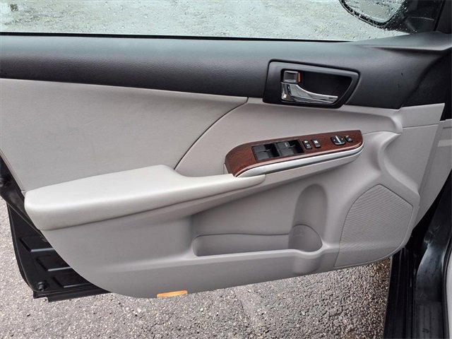 Used 2012 Toyota Camry XLE image 42