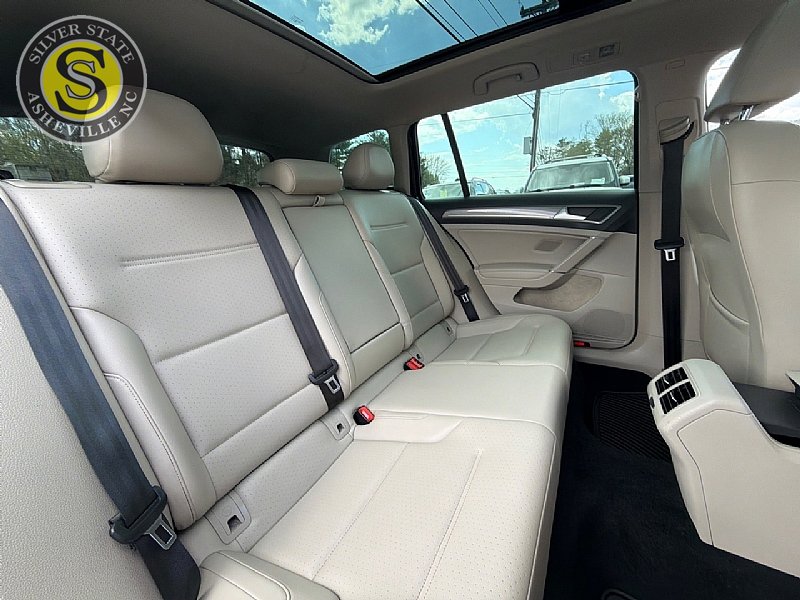 Used 2017 Volkswagen Golf Alltrack SE AWD/4WD image 19