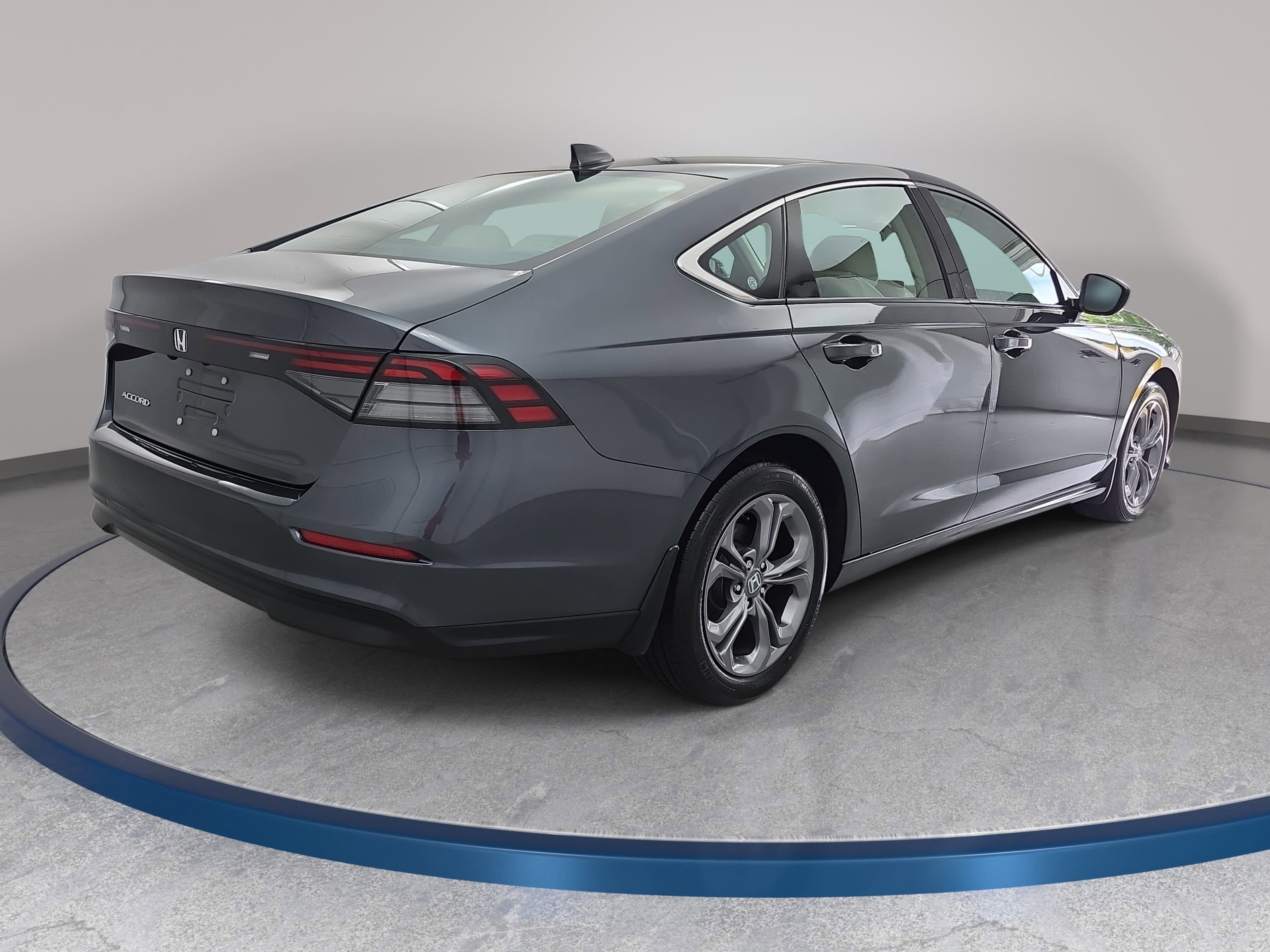 Used 2024 Honda Accord EX image 5