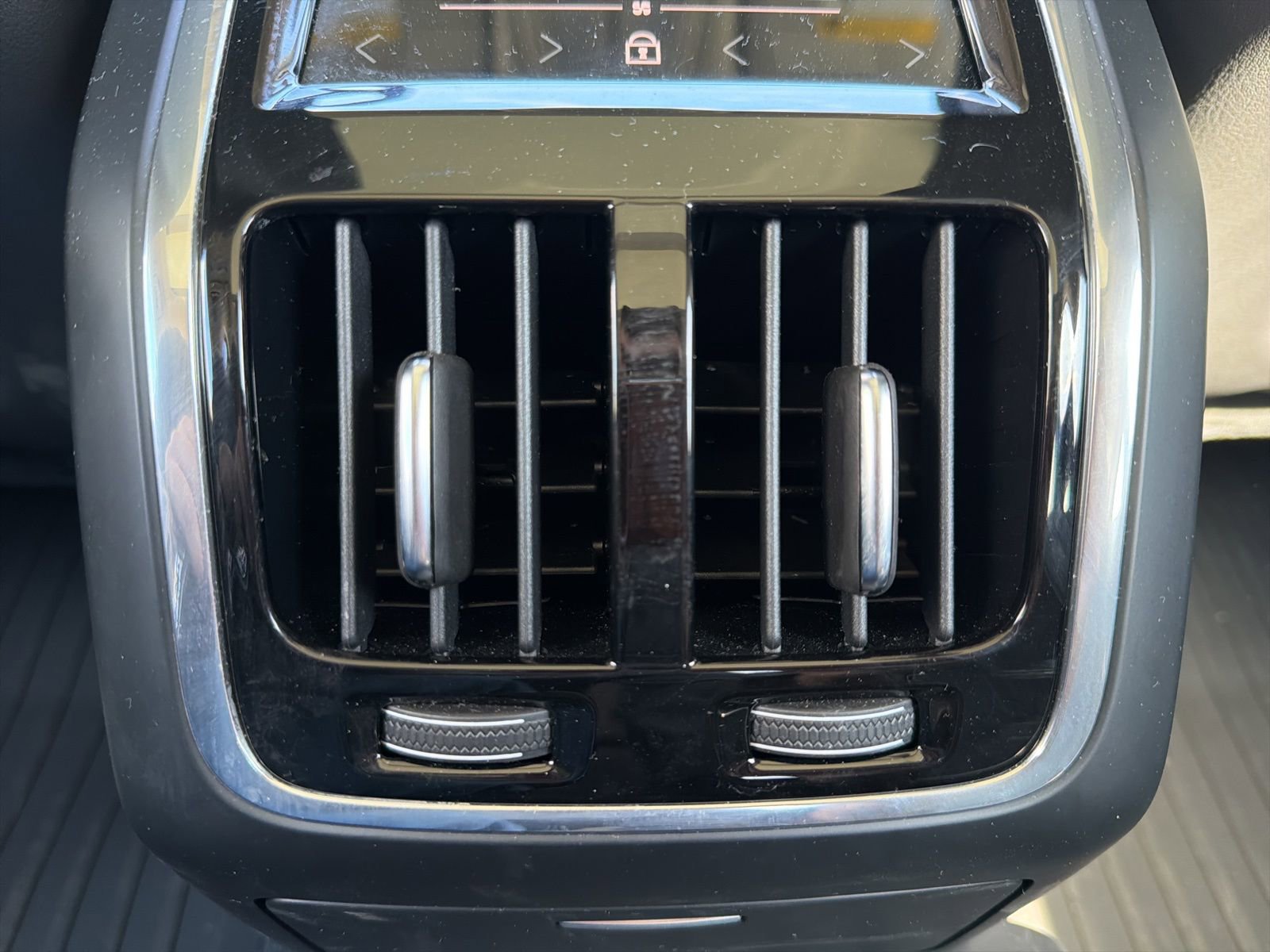 Certified 2025 Volvo S90 B6 Plus w/ Protection Package Premier image 69