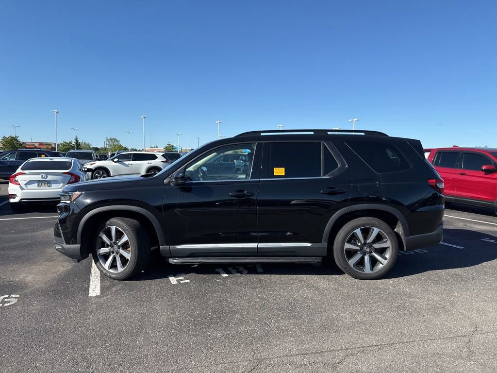 Used 2025 Honda Pilot Elite image 7