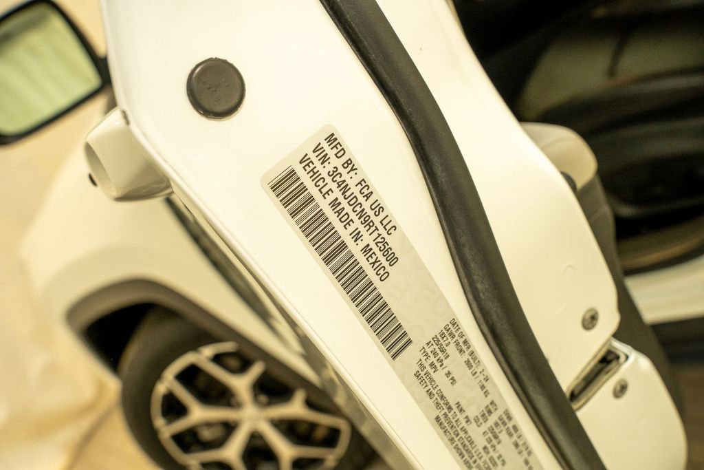 Used 2024 Jeep Compass Limited image 13