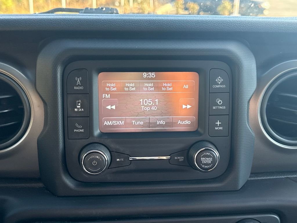 Used 2018 Jeep Wrangler Unlimited Sport image 23