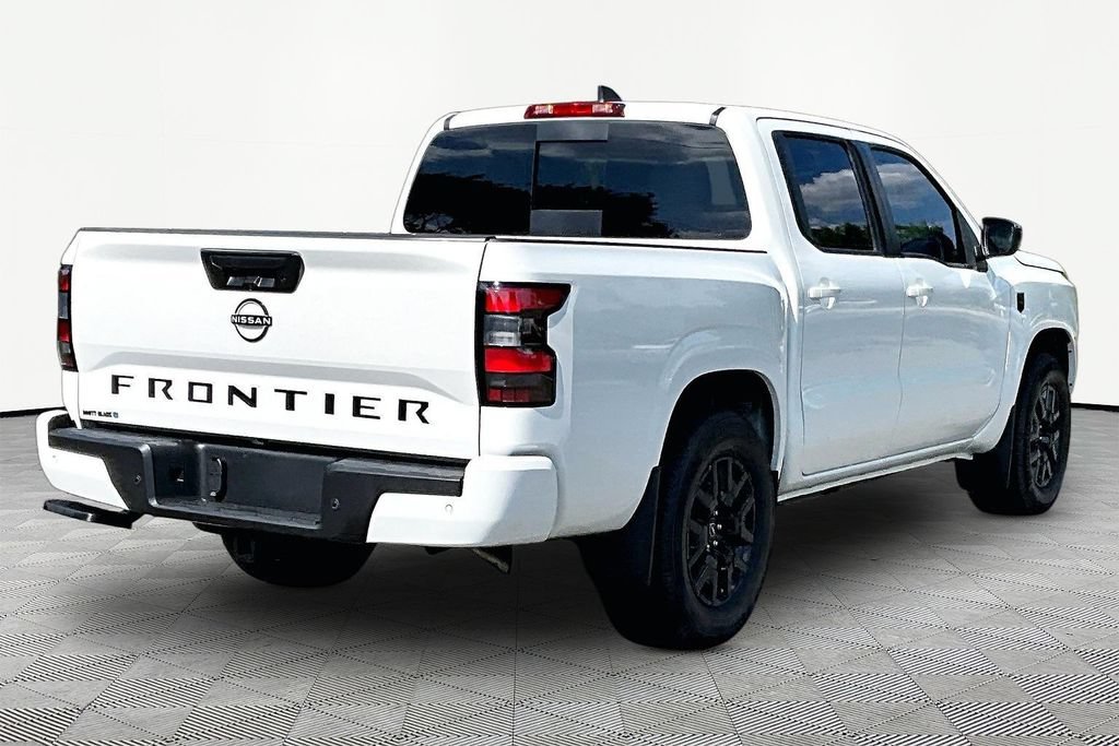 Used 2026 Nissan Frontier SV w/ Tow Package RWD image 6