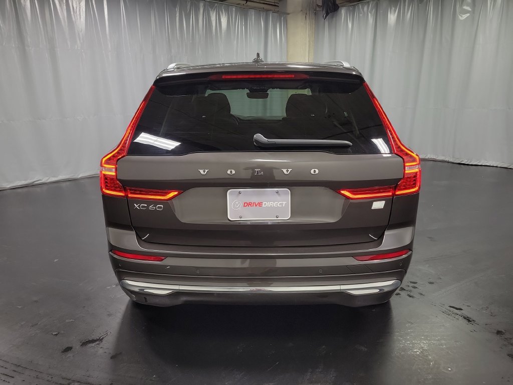 Used 2023 Volvo XC60 T8 Core AWD/4WD image 7