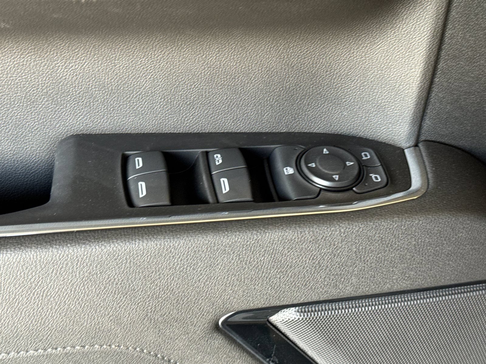 New 2026 GMC Sierra 1500 Elevation AWD/4WD image 12