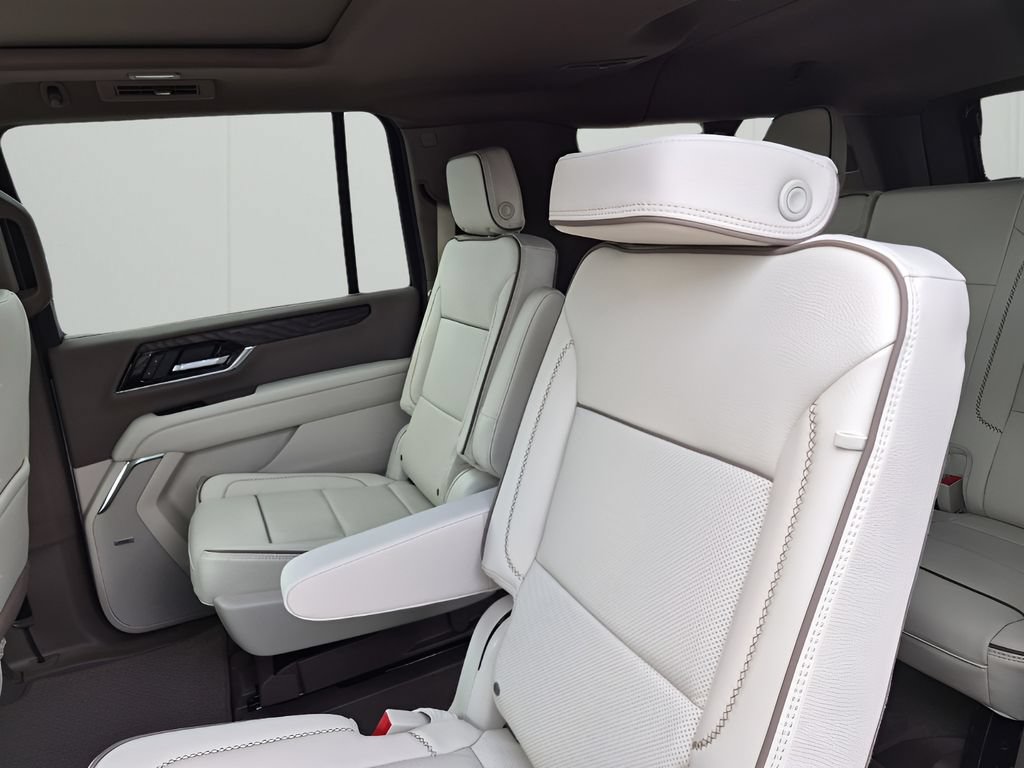 New 2026 GMC Yukon XL Denali w/ Sun & Power Step Package AWD/4WD image 23