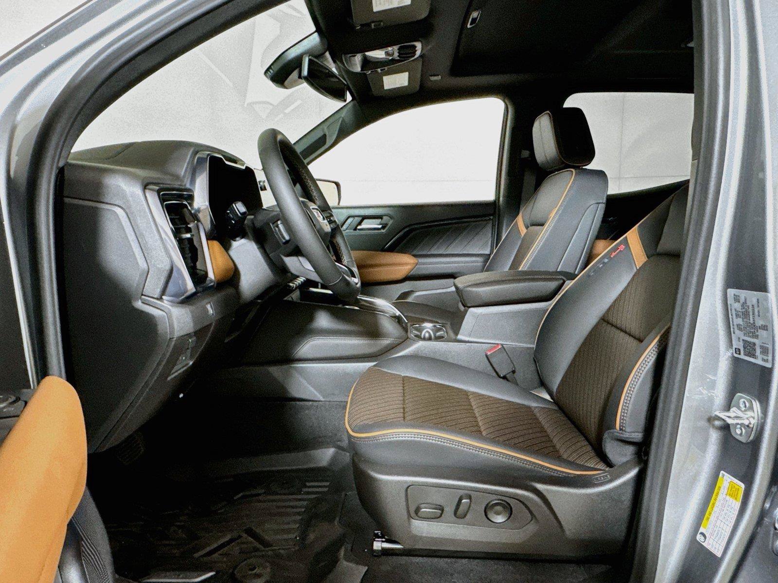 New 2026 GMC Canyon AT4 w/ Technology Plus Package AWD/4WD image 12