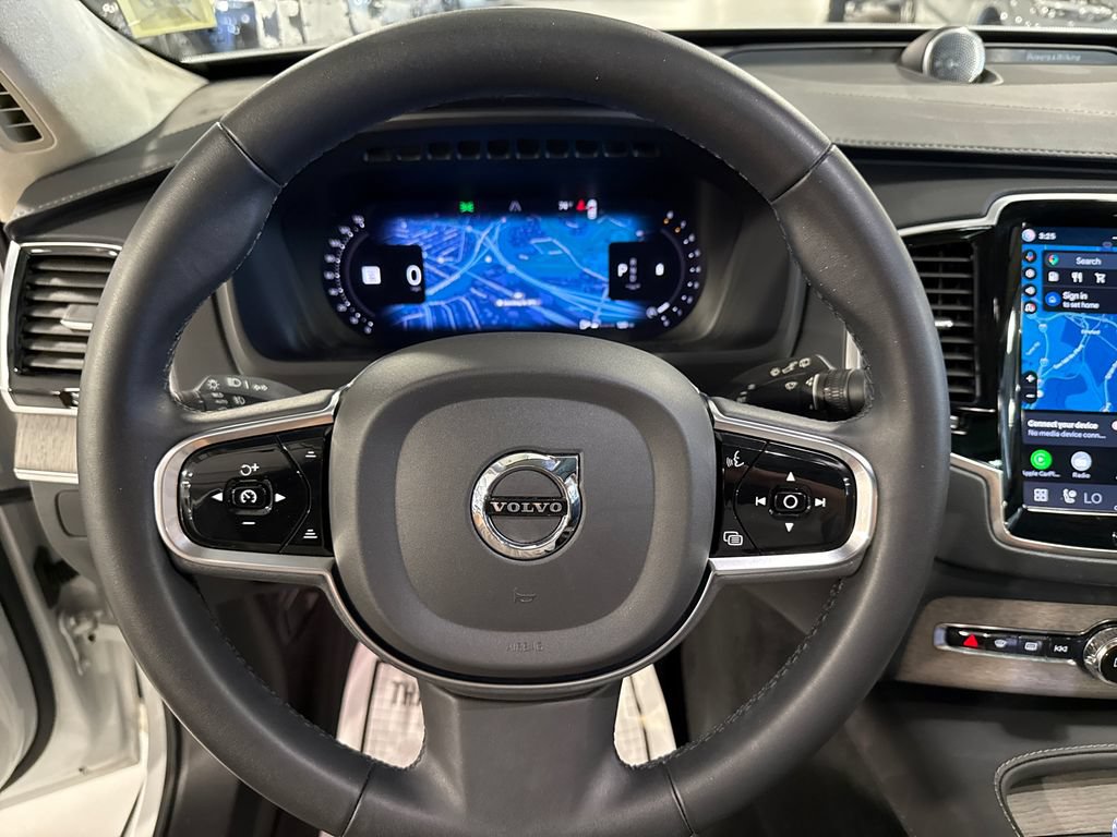 Certified 2024 Volvo XC90 B6 Ultimate w/ Lounge Package AWD/4WD image 11