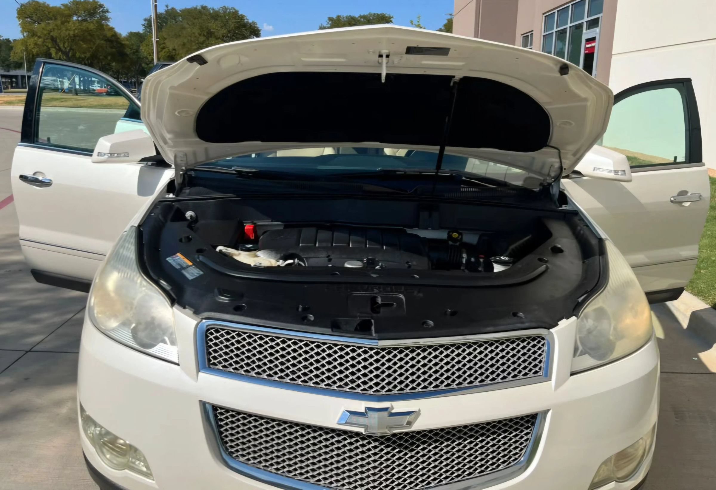 Used 2012 Chevrolet Traverse LTZ FWD image 15