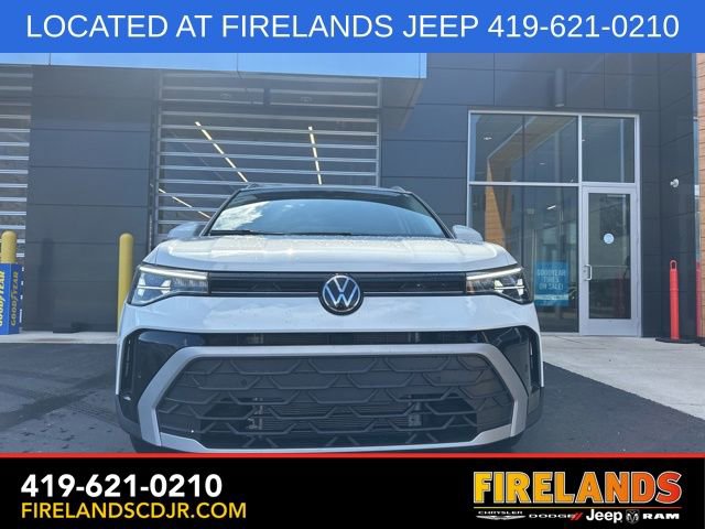 Used 2025 Volkswagen Taos SE video 2