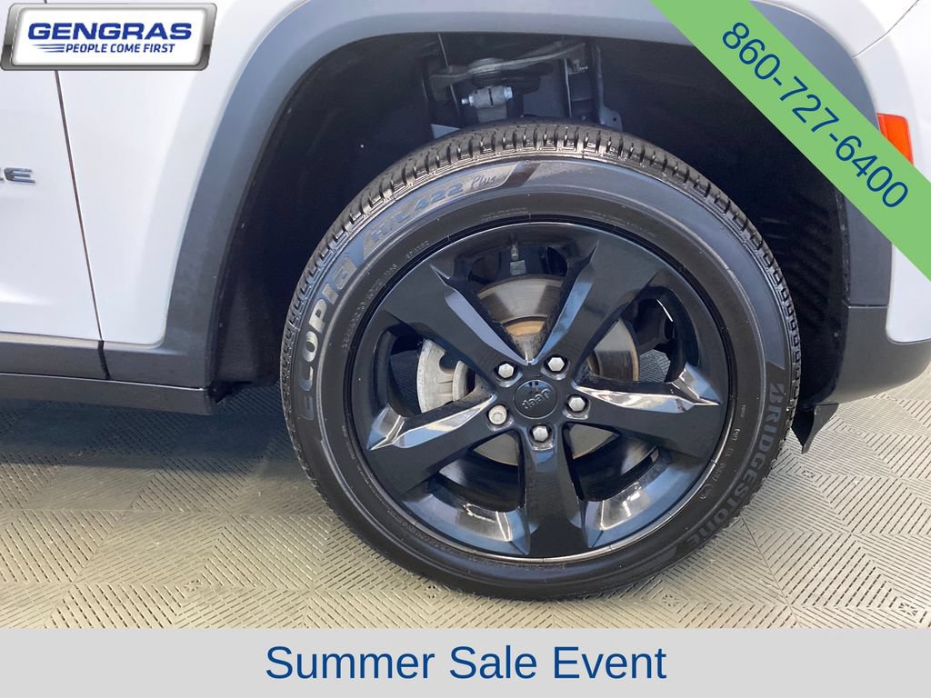 Used 2023 Jeep Grand Cherokee Altitude AWD/4WD image 47