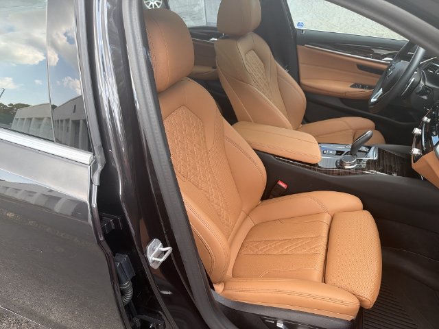 Used 2023 BMW 530i xDrive w/ Premium Package AWD/4WD image 18