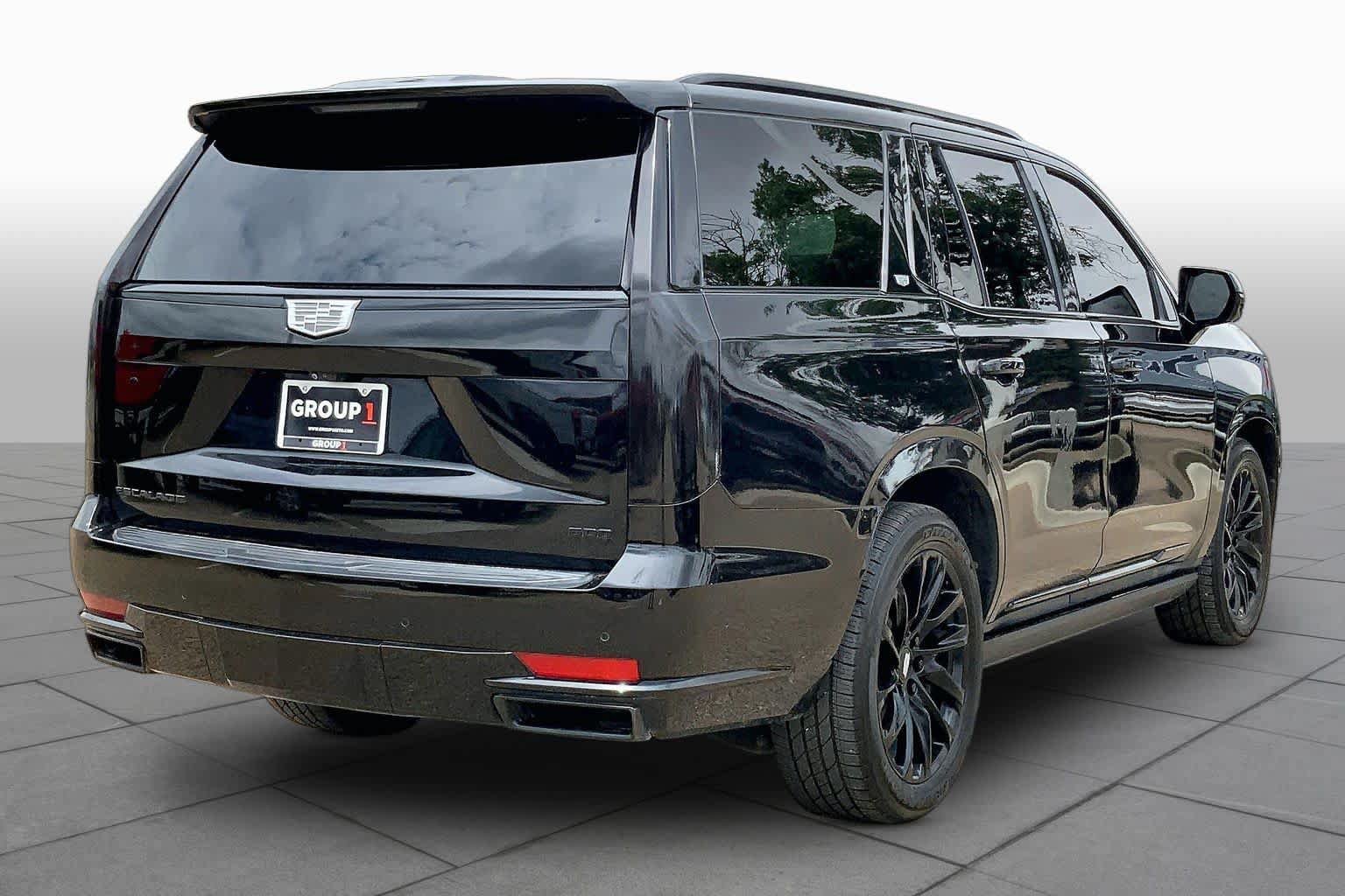 Used 2021 Cadillac Escalade Sport w/ Driver Assist Tech Package AWD/4WD image 13