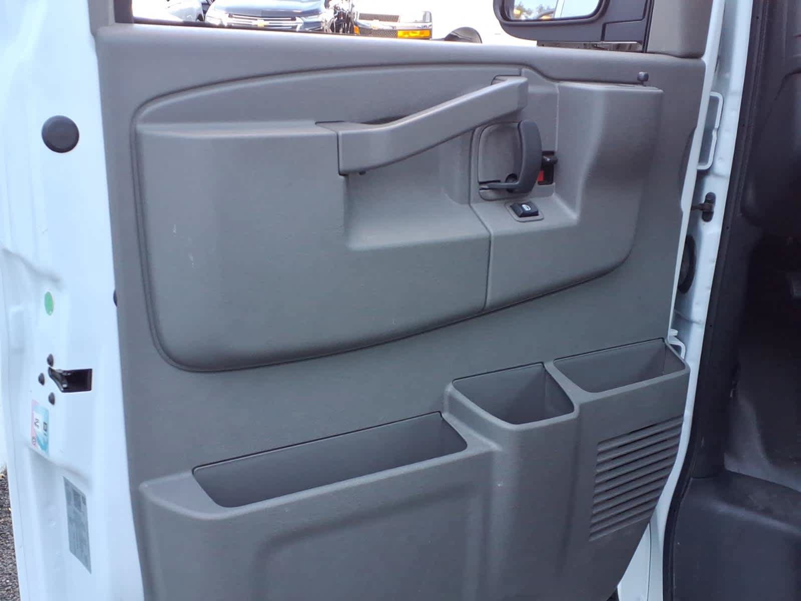Certified 2025 Chevrolet Express 2500 w/ Driver Convenience Package RWD image 10