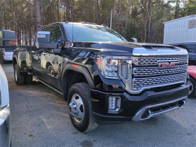 Used 2022 GMC Sierra 3500 Denali w/ Denali Ultimate Package image 4