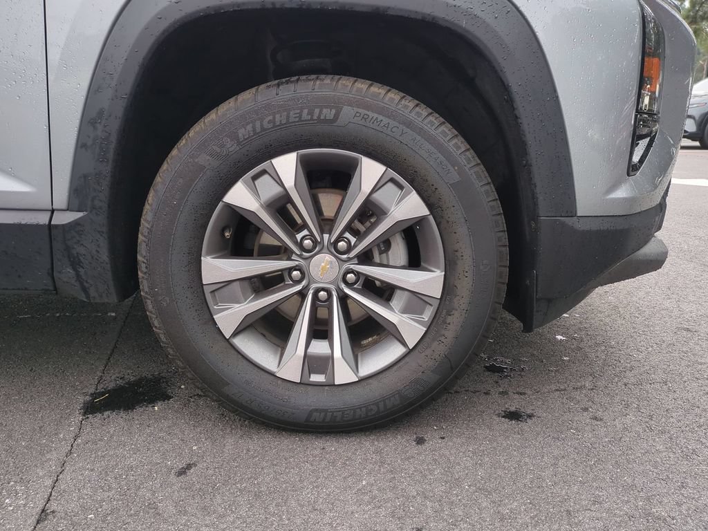 Used 2025 Chevrolet Equinox LT w/ Convenience Package II AWD/4WD image 10