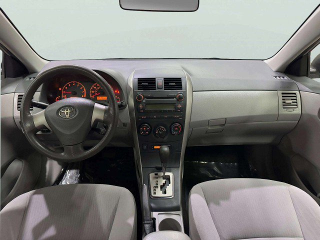 Used 2010 Toyota Corolla LE image 26
