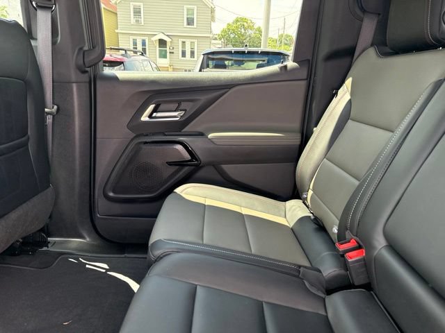 Used 2026 Chevrolet Silverado EV Trail Boss AWD/4WD image 18