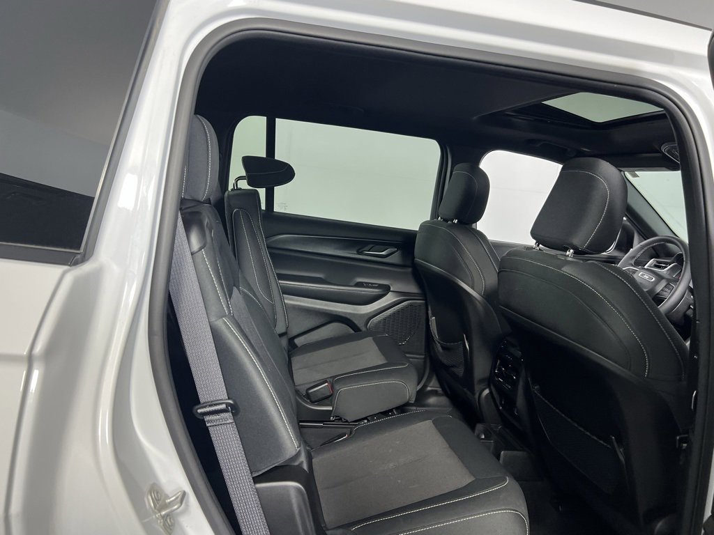 Certified 2024 Jeep Grand Cherokee L Laredo w/ Luxury Tech Group I image 30